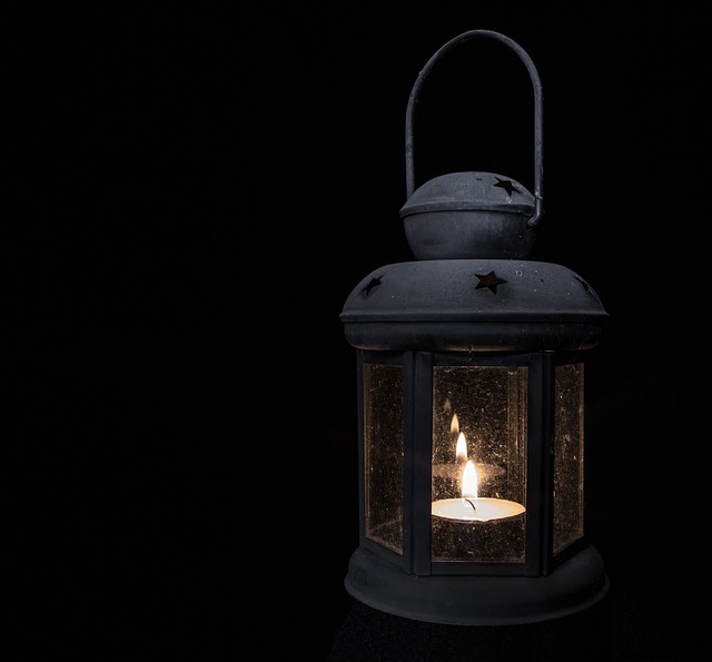 Stijlvolle verlichting voor je interieur: ontdek de voordelen van een hanglamp van staal